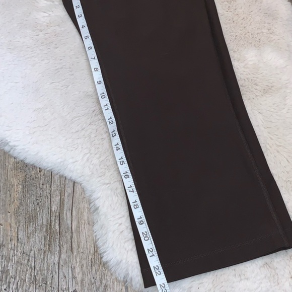 Lucy Capri - Picture 6 of 7